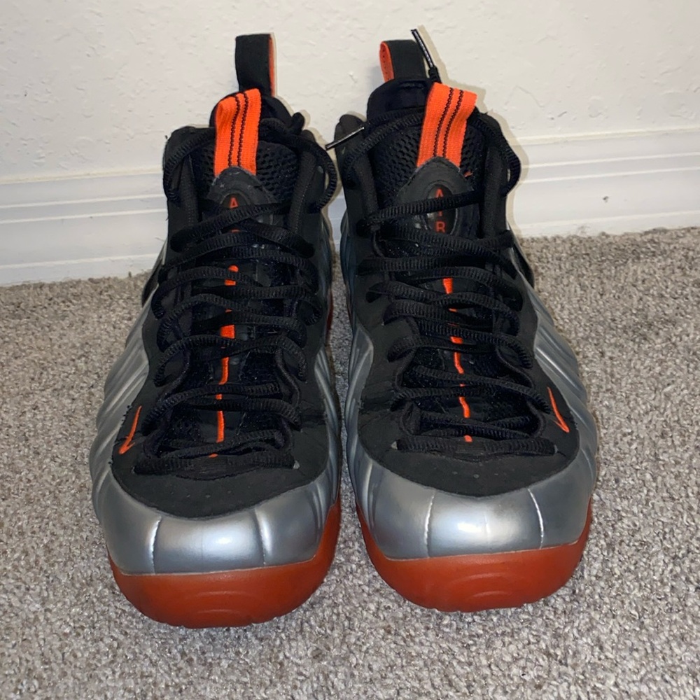 Nike Air Foamposite Pro “Crimson” Size: 13